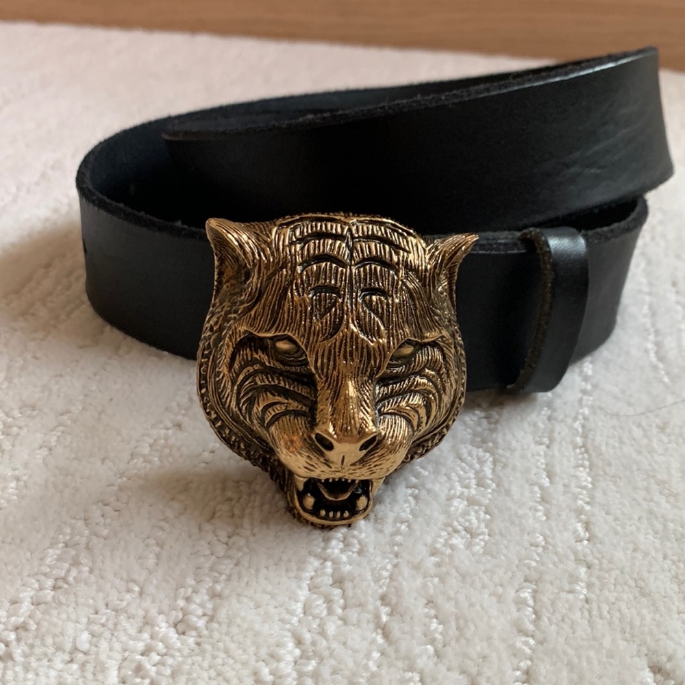 Gucci Brass Feline Buckle Belt